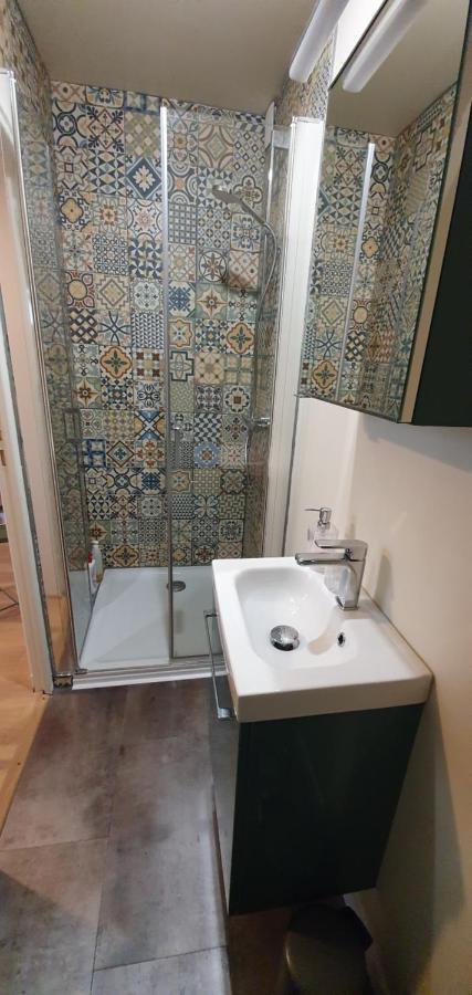 Appartement Studio Prieure Кимпер Екстериор снимка